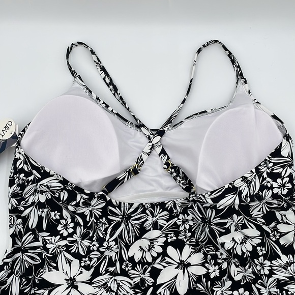 Aqua Couture Black & White Curvy Adjustable Straps Removable Pads Swimsuit - 3X - Picture 7 of 14